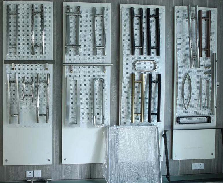 door pull handles 